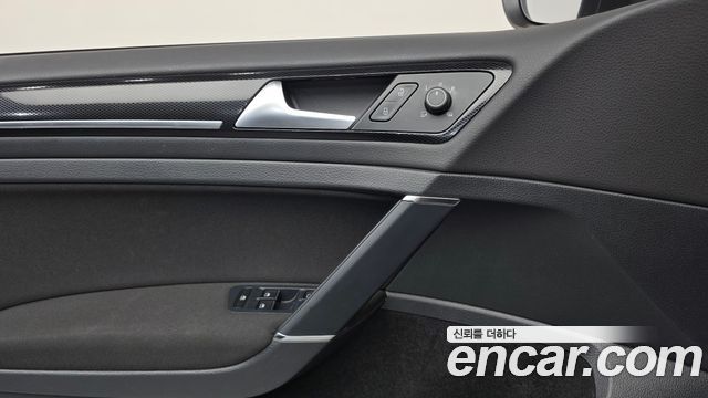 Volkswagen Golf 2015 — photo 28