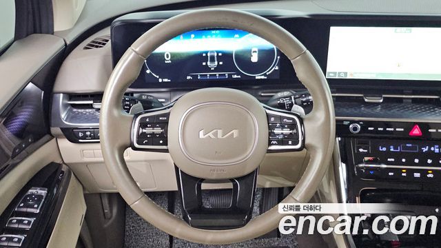 Kia Canival 2023 — photo 19