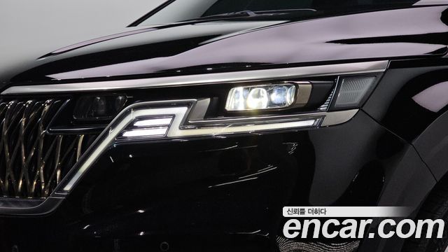 Kia Canival 2023 — photo 8