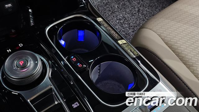Kia Canival 2023 — photo 33