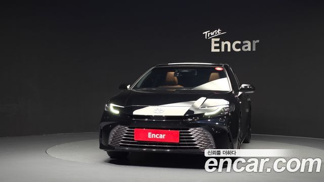 Toyota Camry 2025 — photo 3