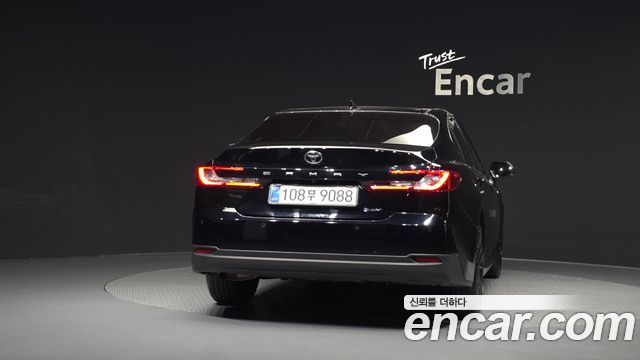 Toyota Camry 2025 — photo 4