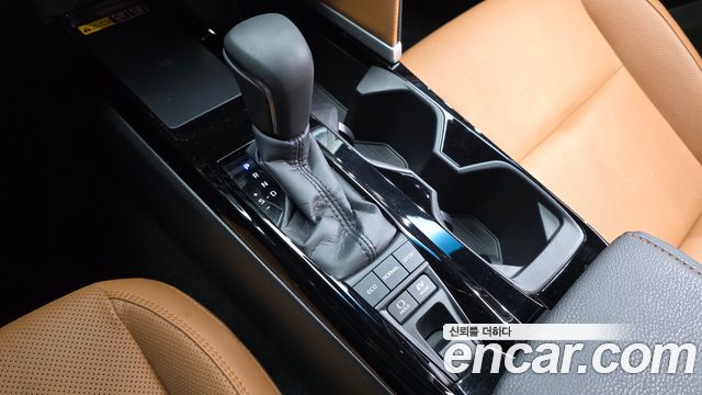 Toyota Camry 2025 — photo 12