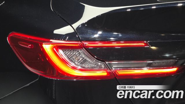 Toyota Camry 2025 — photo 9