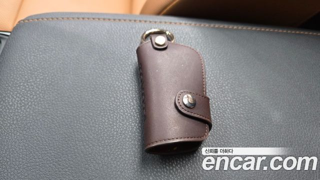 Toyota Camry 2025 — photo 28