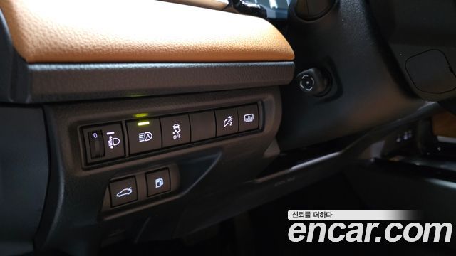 Toyota Camry 2025 — photo 30