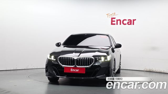 BMW 5-Series 2024 — photo 3
