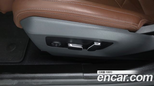 BMW 5-Series 2024 — photo 34