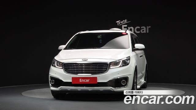 Kia Canival 2015 — photo 3
