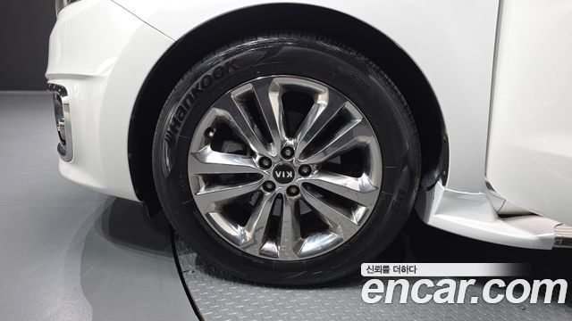 Kia Canival 2015 — photo 5