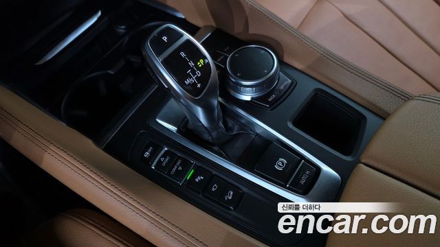 BMW X6 2017 — photo 9