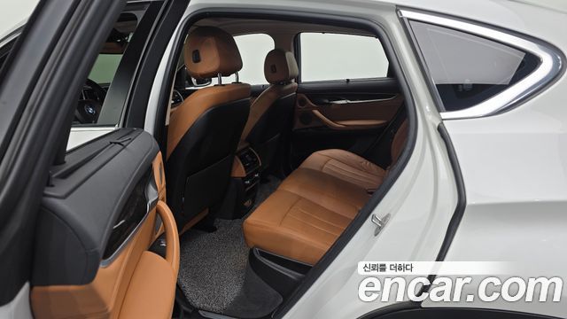 BMW X6 2017 — photo 11