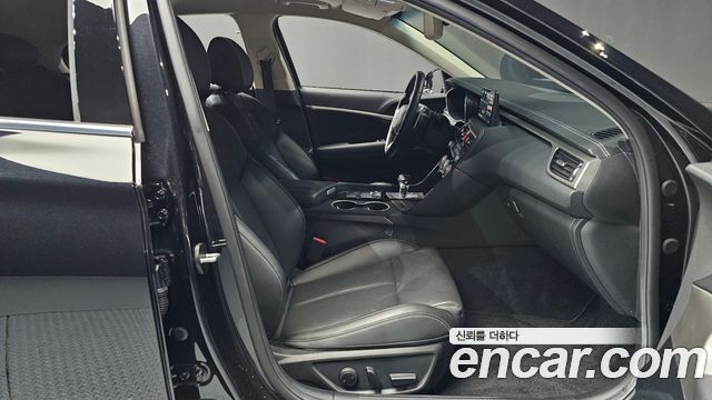 Genesis G70 2023 — photo 17