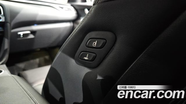Genesis G70 2023 — photo 24