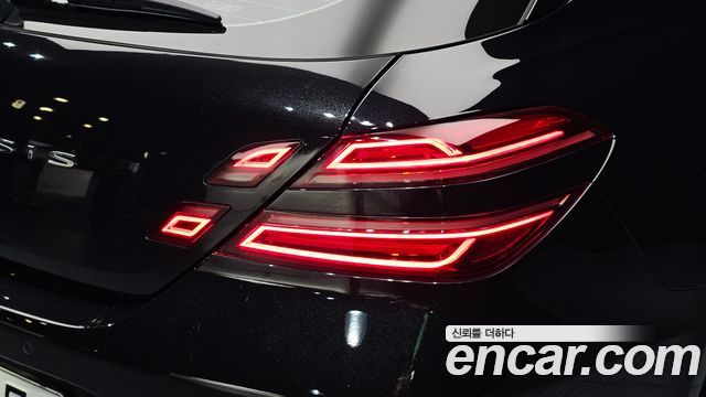 Genesis G70 2023 — photo 9