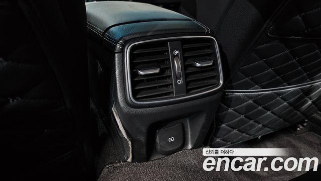 Genesis G70 2023 — photo 31