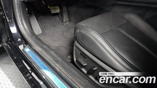 Genesis G70 2023 — photo 33
