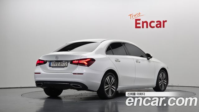 Mercedes-Benz A-Class 2021 — photo 2