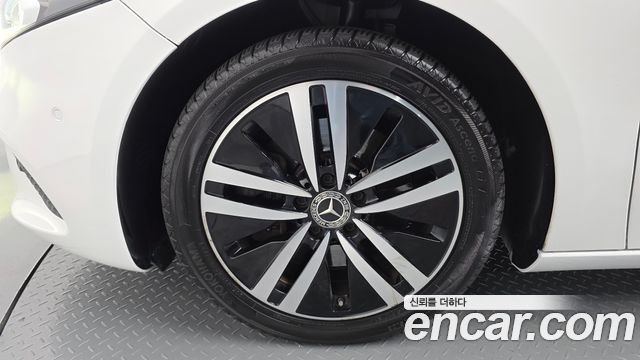 Mercedes-Benz A-Class 2021 — photo 5