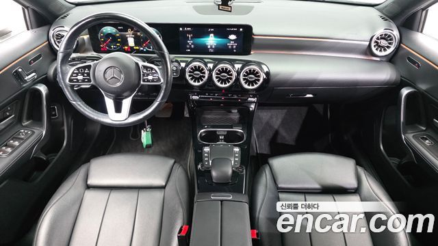 Mercedes-Benz A-Class 2021 — photo 10