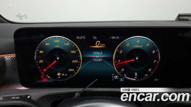 Mercedes-Benz A-Class 2021 — photo 11