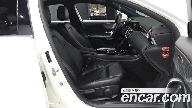 Mercedes-Benz A-Class 2021 — photo 17
