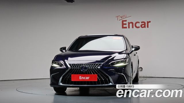 Lexus ES 2022 — photo 3