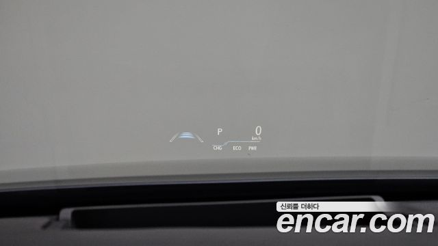 Lexus ES 2022 — photo 22