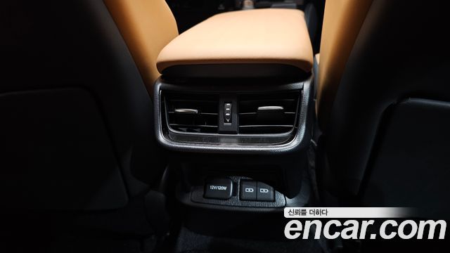 Lexus ES 2022 — photo 29