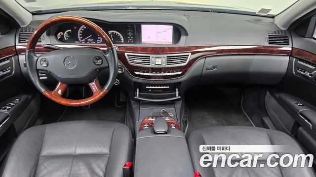 Mercedes-Benz S-Class 2009 — photo 7
