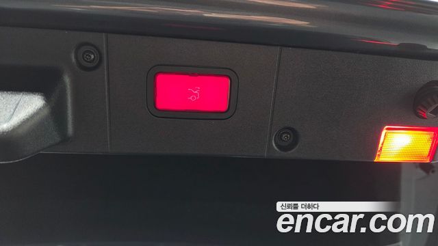 Mercedes-Benz S-Class 2009 — photo 20