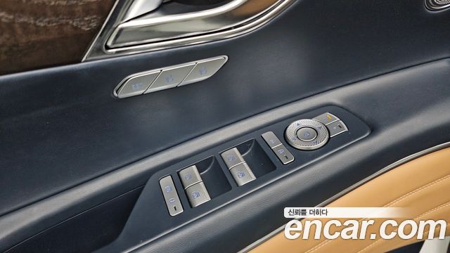 Genesis GV80 2023 — photo 16