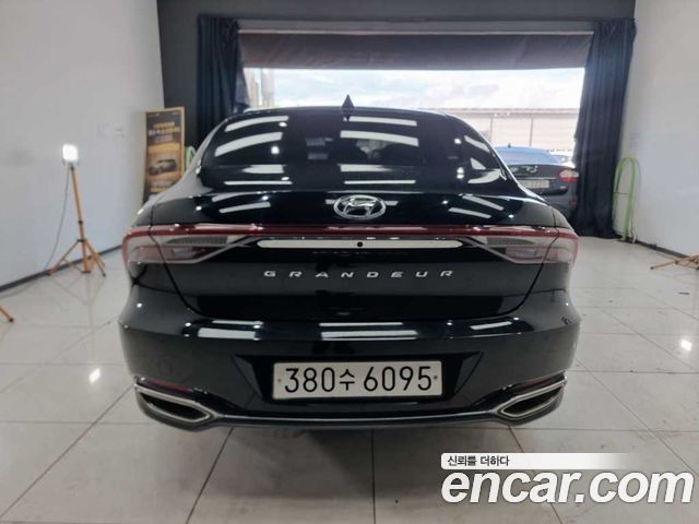 Hyundai Grandeur 2022 — photo 3