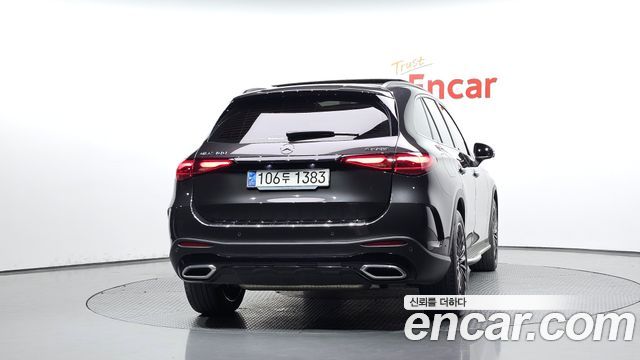 Mercedes-Benz GLC-Class 2023 — photo 4