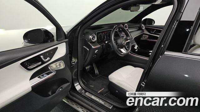 Mercedes-Benz GLC-Class 2023 — photo 10