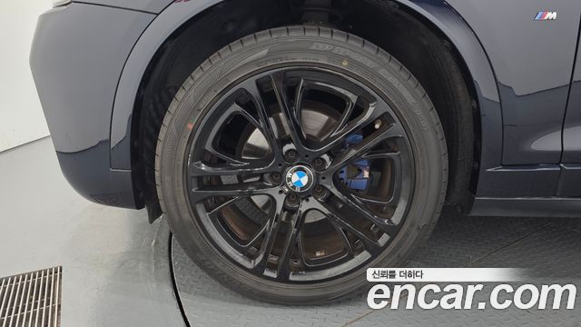 BMW X4 2017 — photo 5