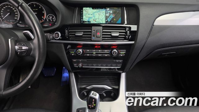 BMW X4 2017 — photo 16