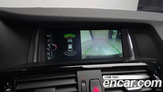 BMW X4 2017 — photo 17