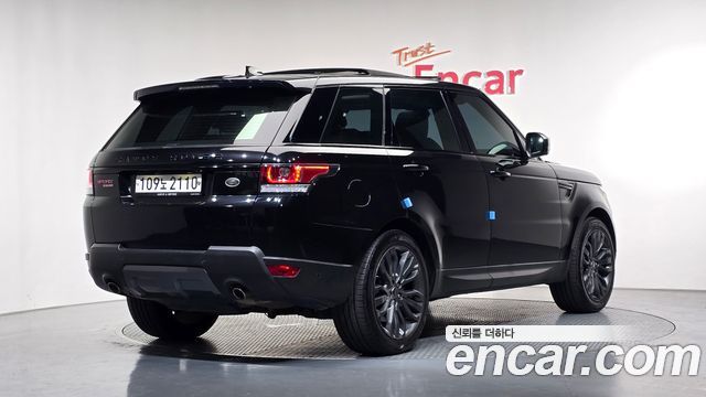 Land Rover Range Rover Sport 2017 — photo 2