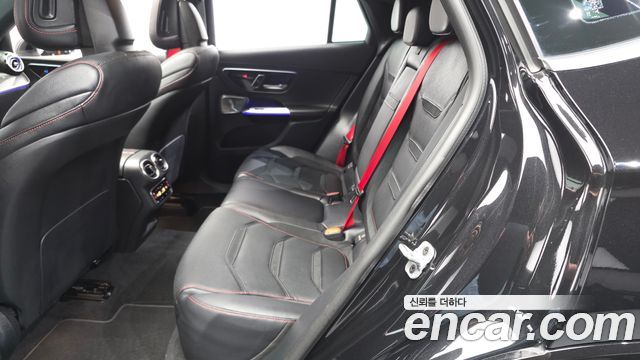 Mercedes-Benz GLC-Class 2024 — photo 16