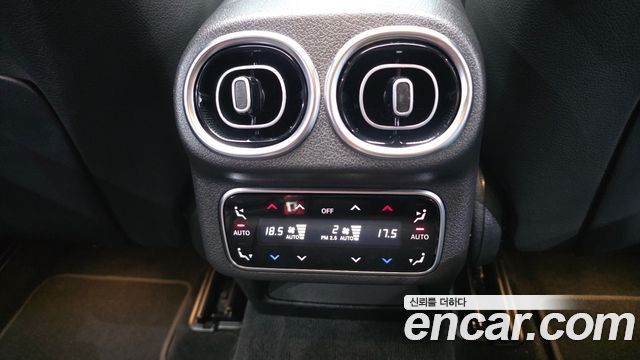 Mercedes-Benz GLC-Class 2024 — photo 27