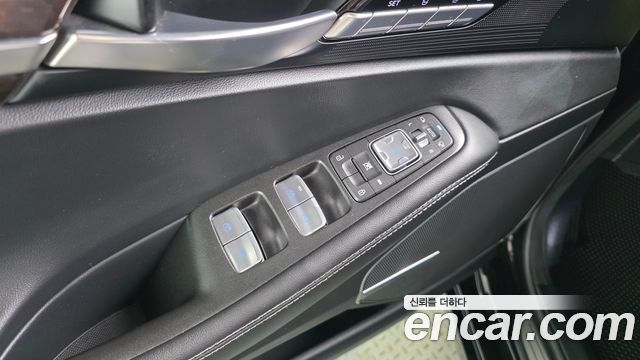Genesis EQ900 2018 — photo 18