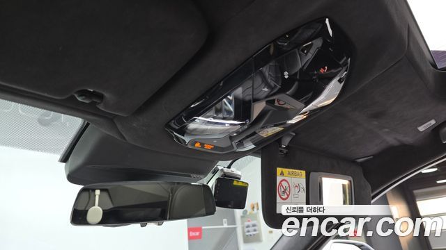 BMW 7-Series 2023 — photo 18