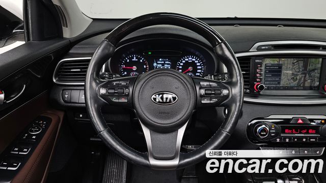 Kia Sorento 2016 — photo 19
