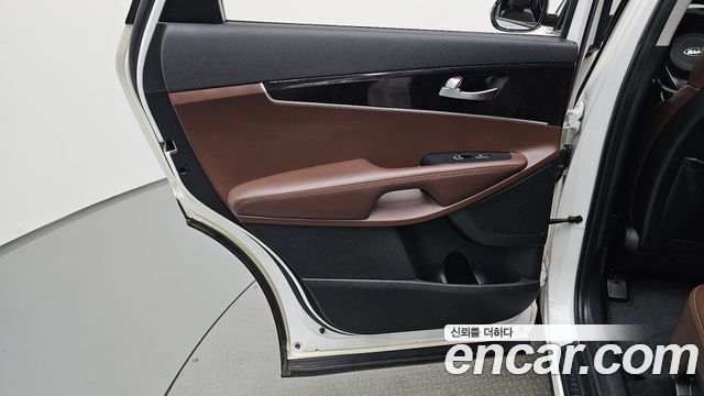 Kia Sorento 2016 — photo 15