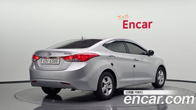 Hyundai AVANTE 2011 — photo 2