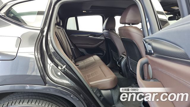 BMW X4 2022 — photo 18