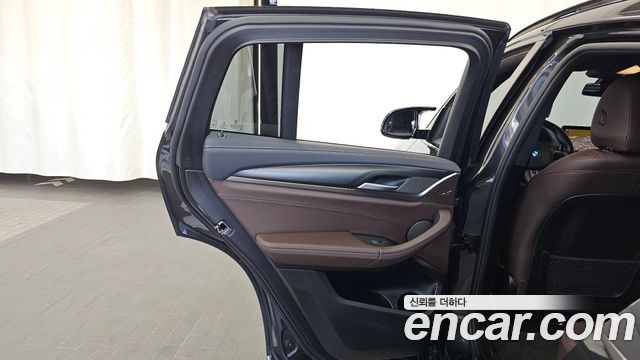 BMW X4 2022 — photo 15