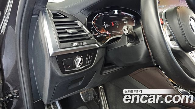 BMW X4 2022 — photo 28