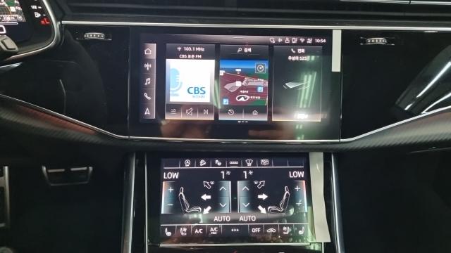 Audi RSQ8 2025 — photo 12